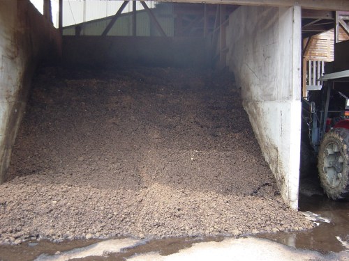 チップやもみがらからできた肥料