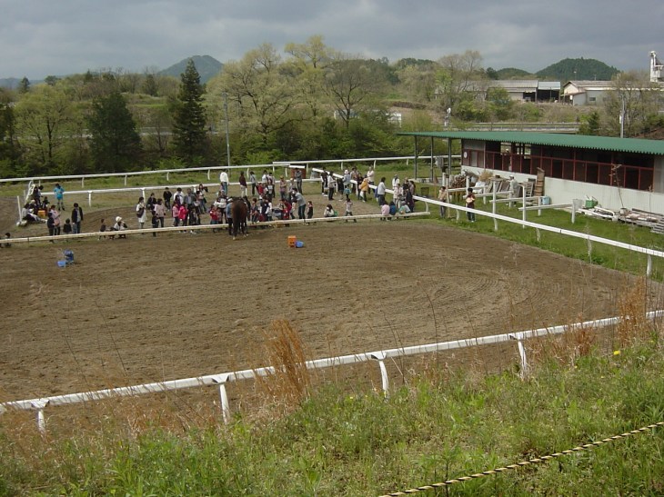 開始前の馬場風景