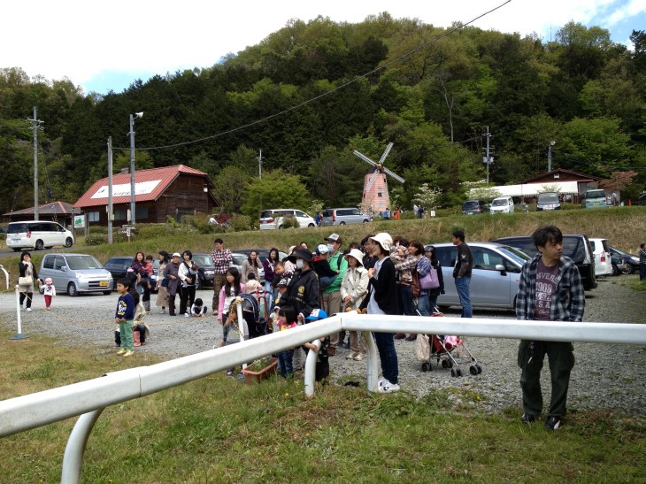 開催を待ちわびるひとびと